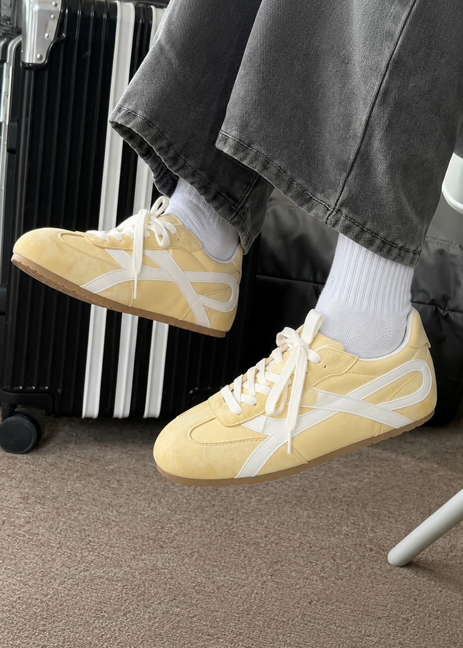 STARLIGHT RIBBON SNEAKER