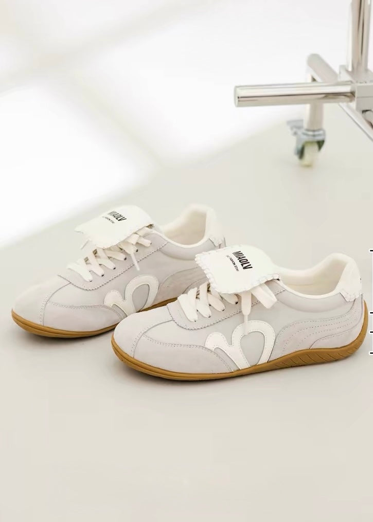 Mellow Heart Sneakers