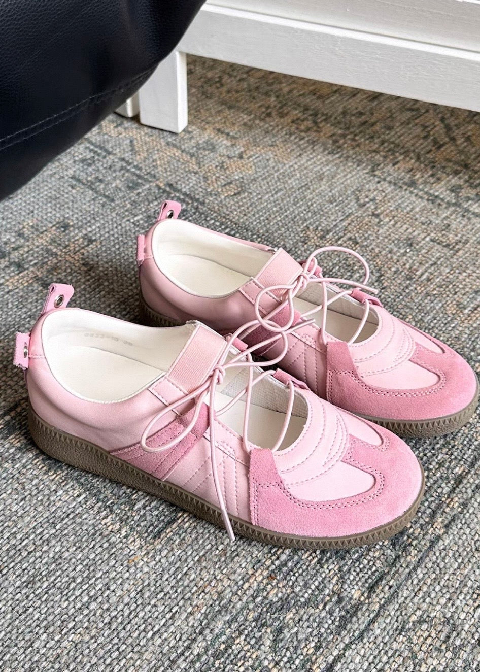 Sugar Ribbon Ballet Sneakers