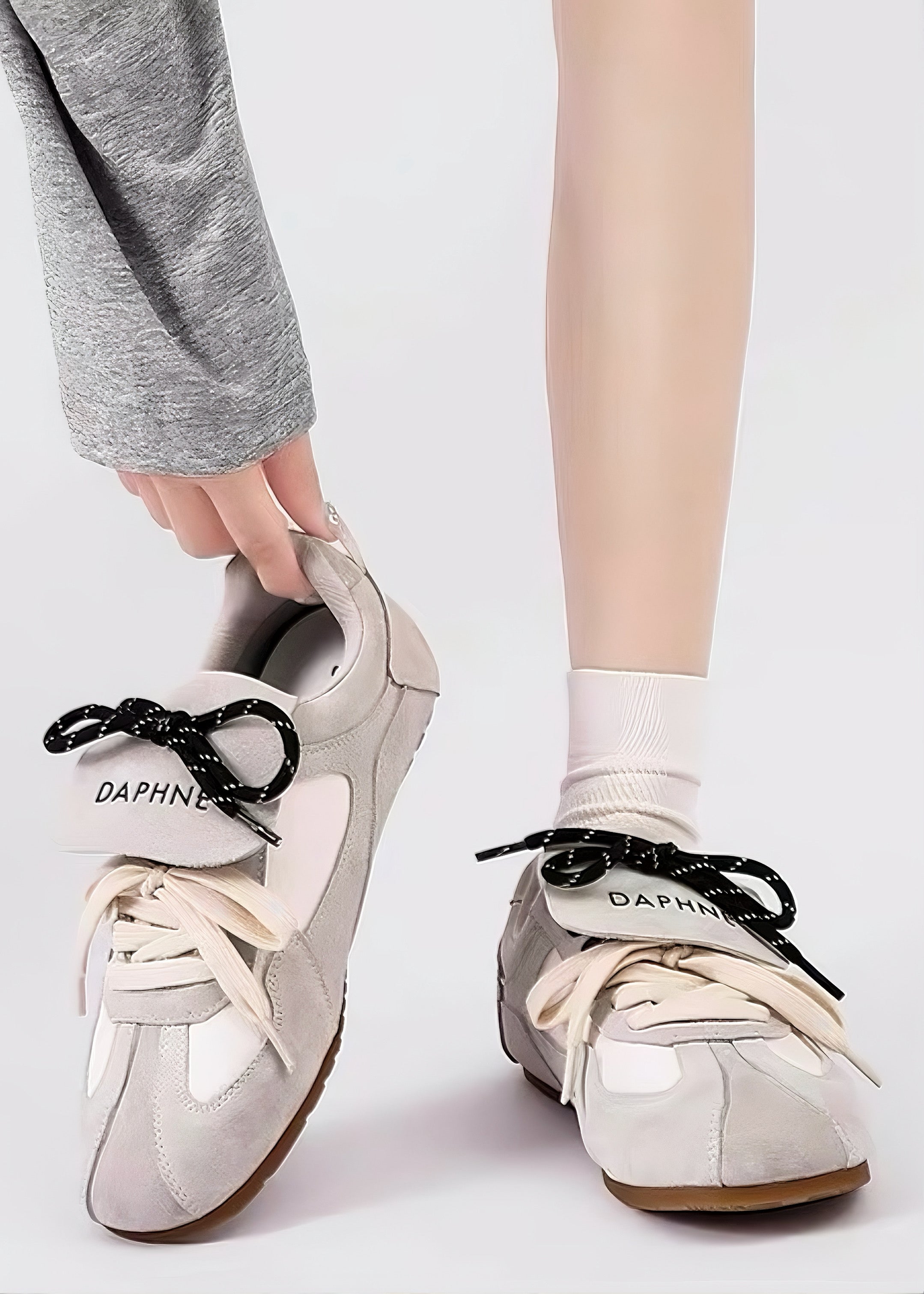 ✩.*˚ノーヴェです✩.*˚ Sneaker – Noxvera