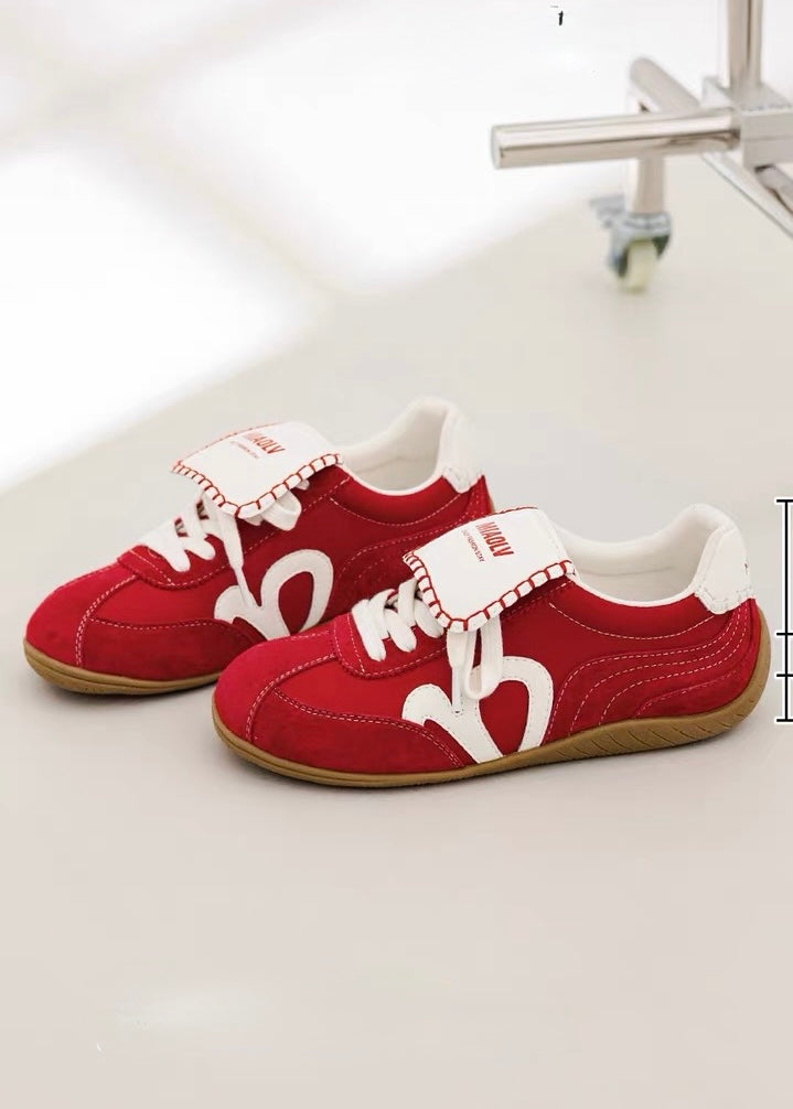 Mellow Heart Sneakers