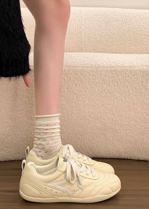 Nova Star Sneakers