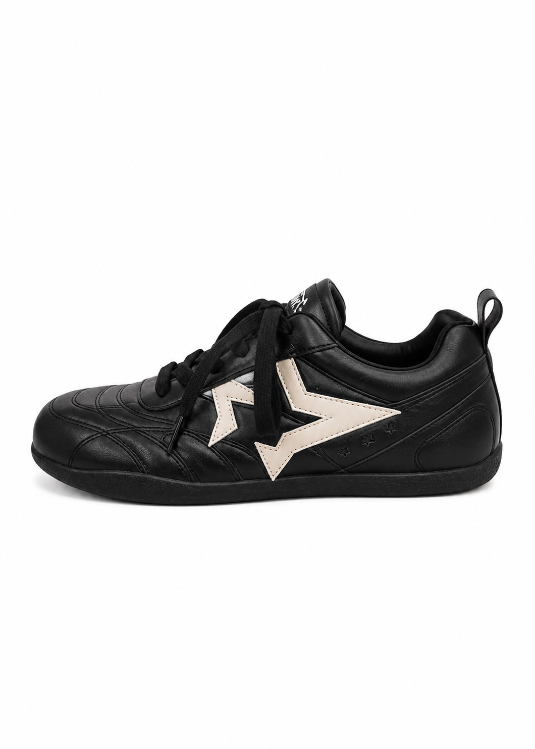 Nova Star Sneakers