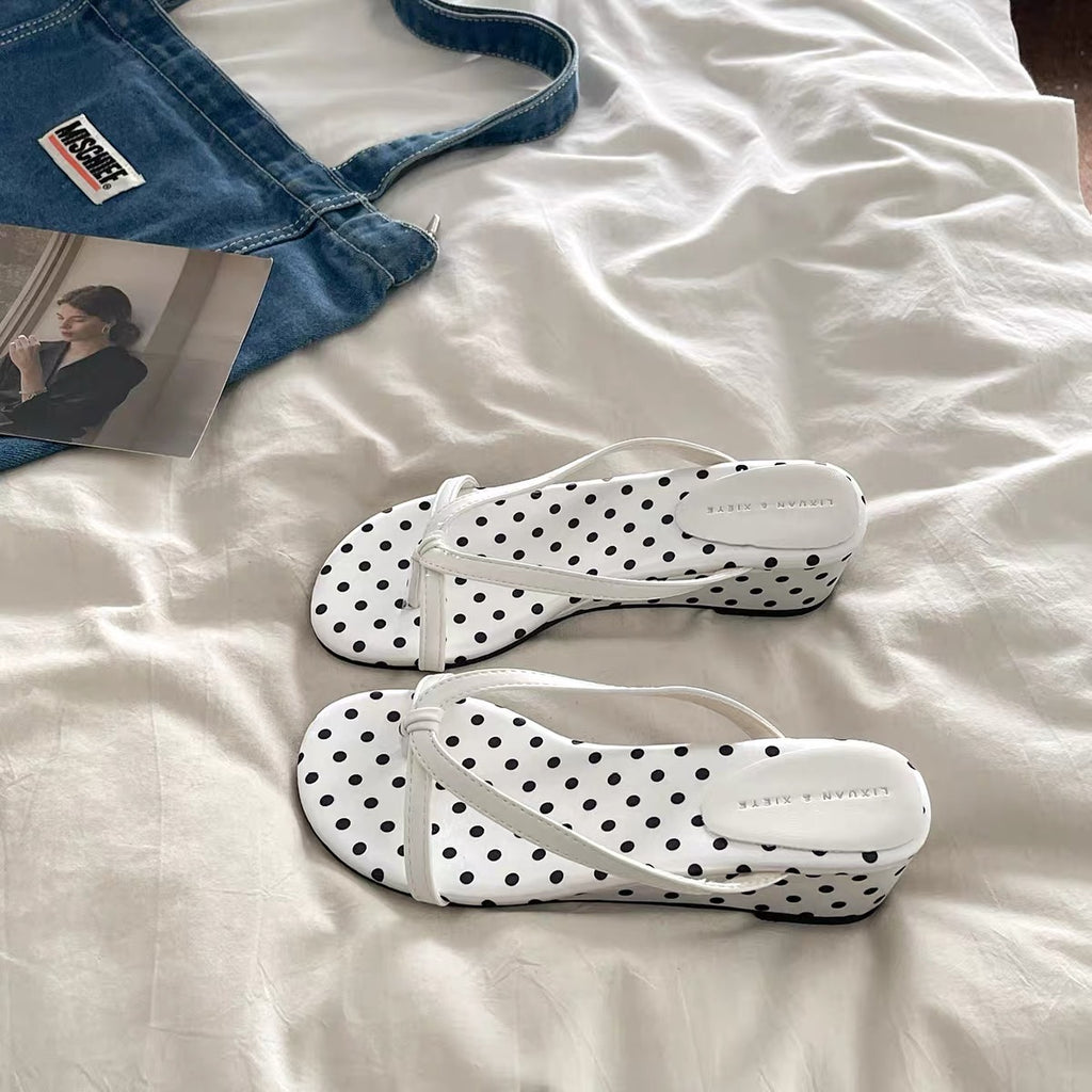 Dots Kitty Sandal