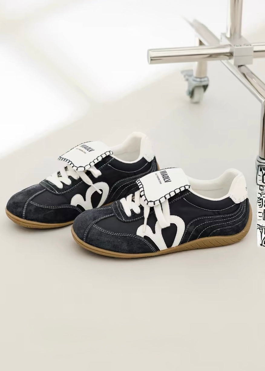 Mellow Heart Sneakers