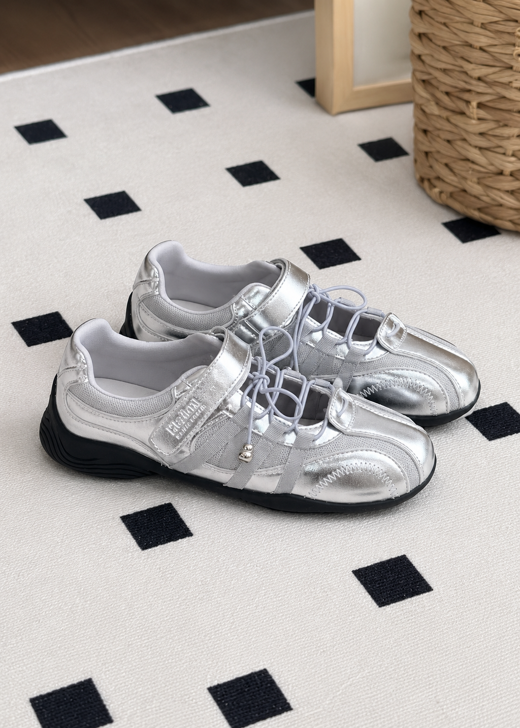 Lunar Strap Sneakers