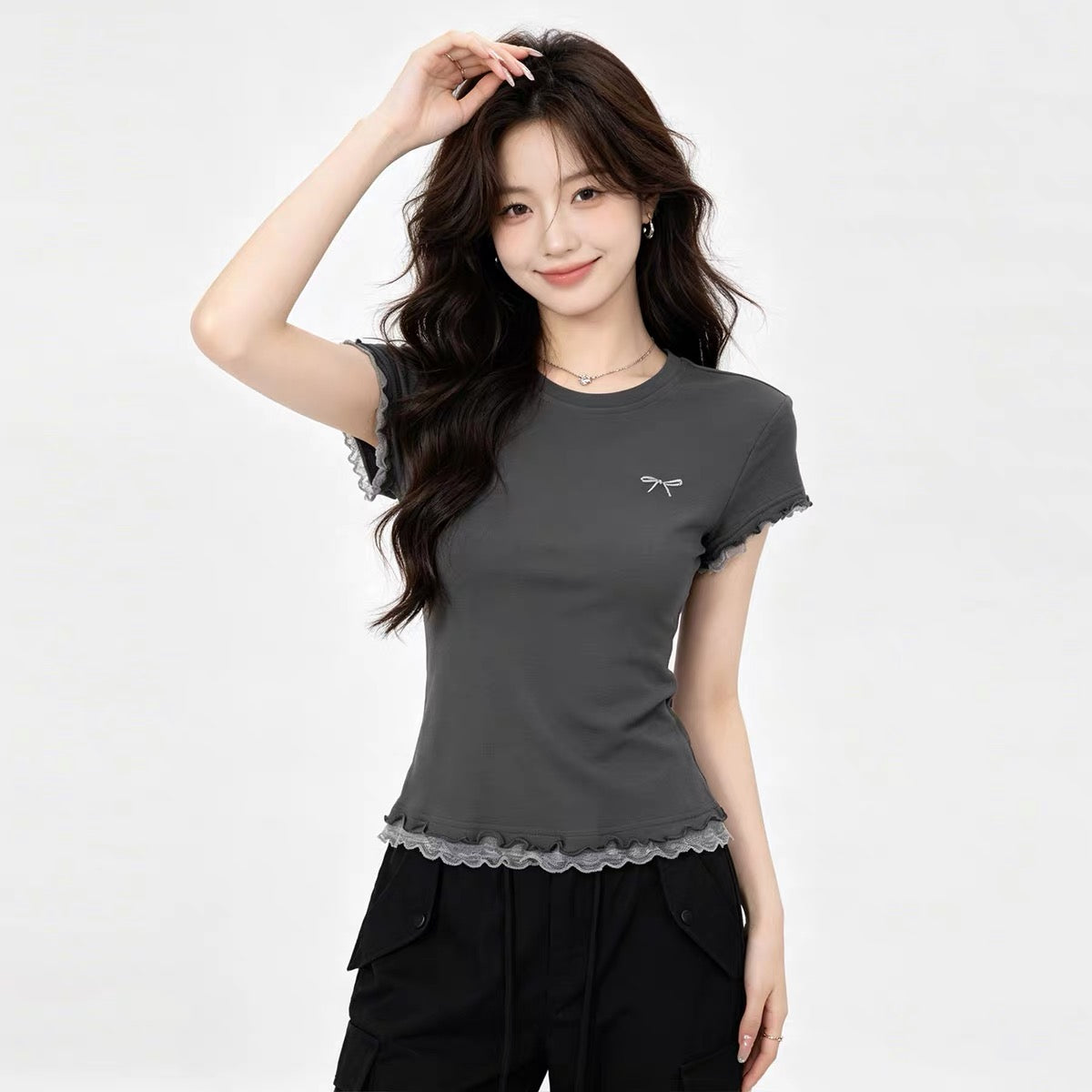 Ribbon Lace T-シャツ