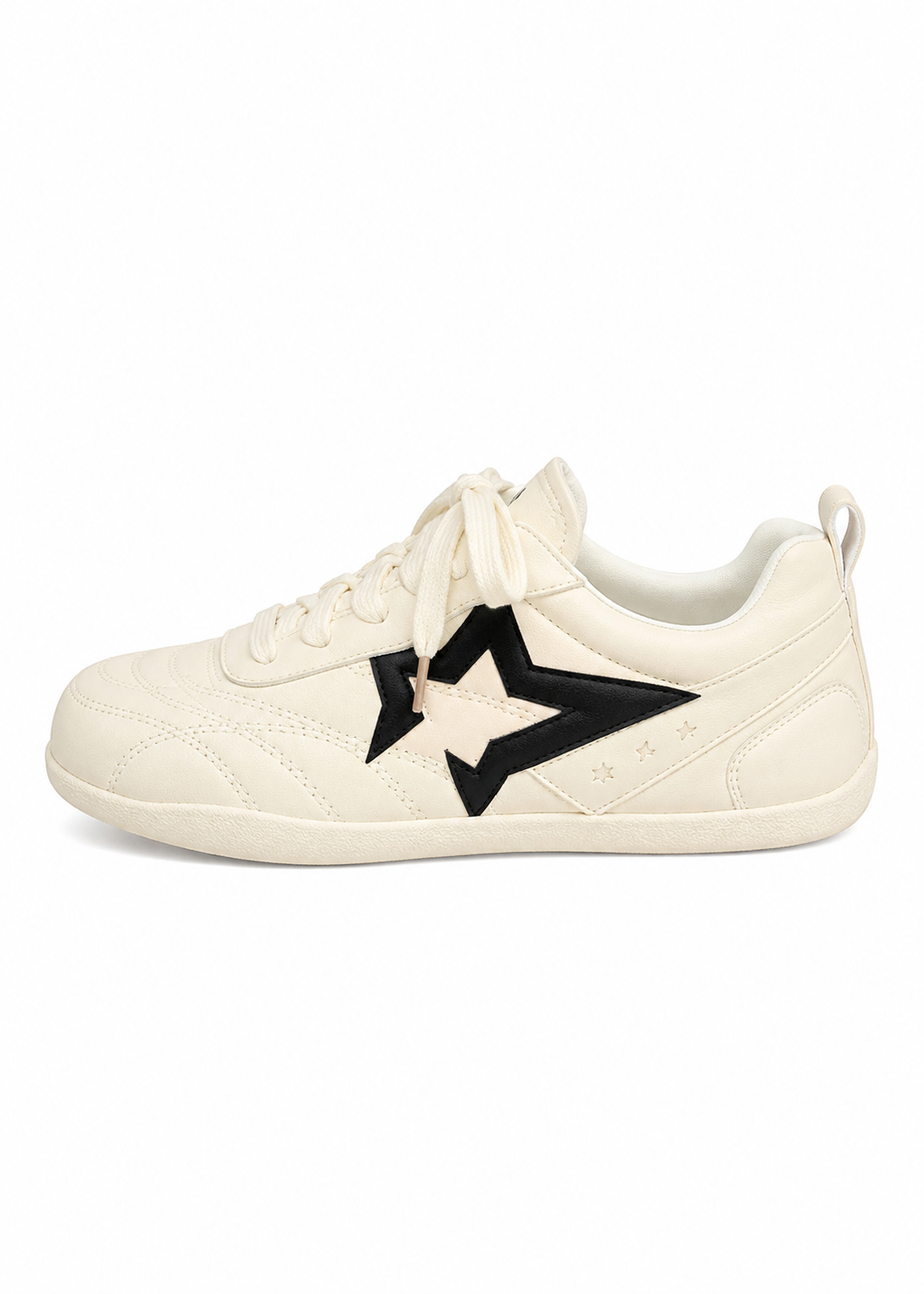 Nova Star Sneakers