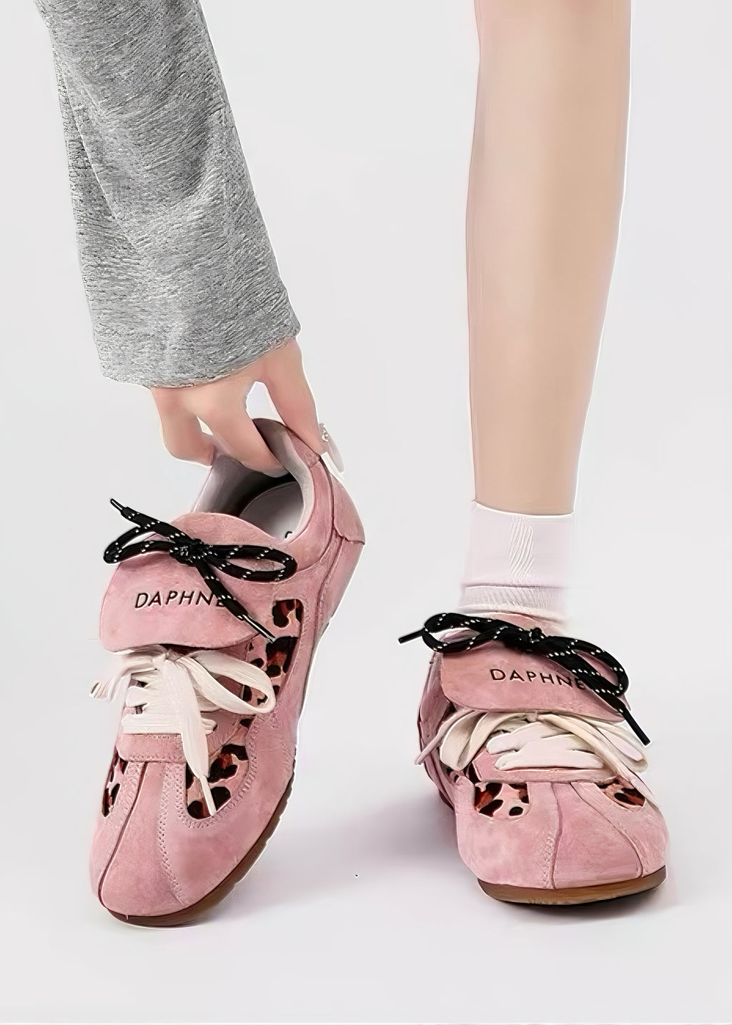 Mellow Strap Sneakers