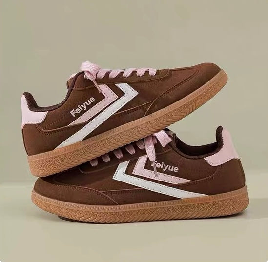 Retro Gum Court Sneaker