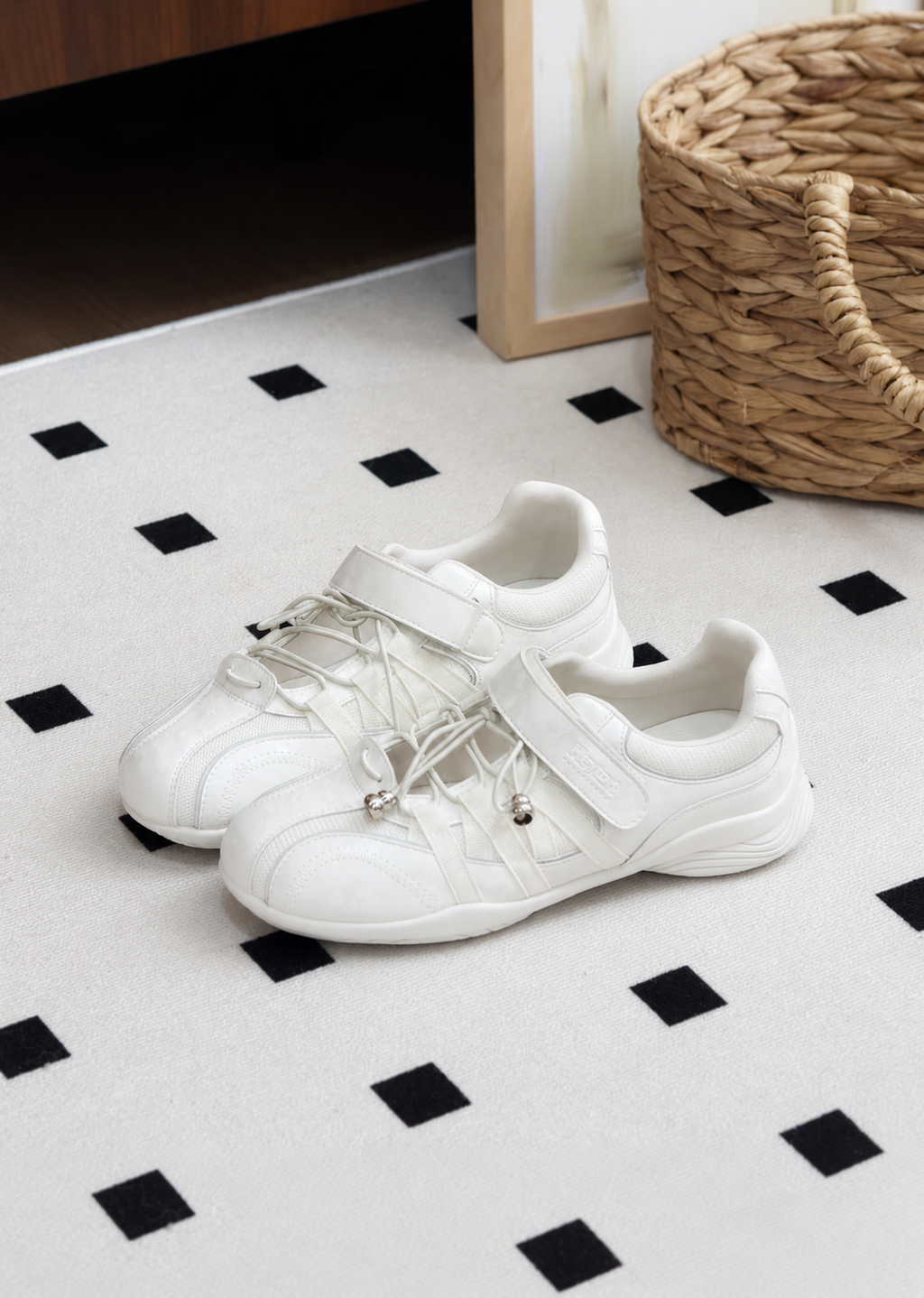 Lunar Strap Sneakers