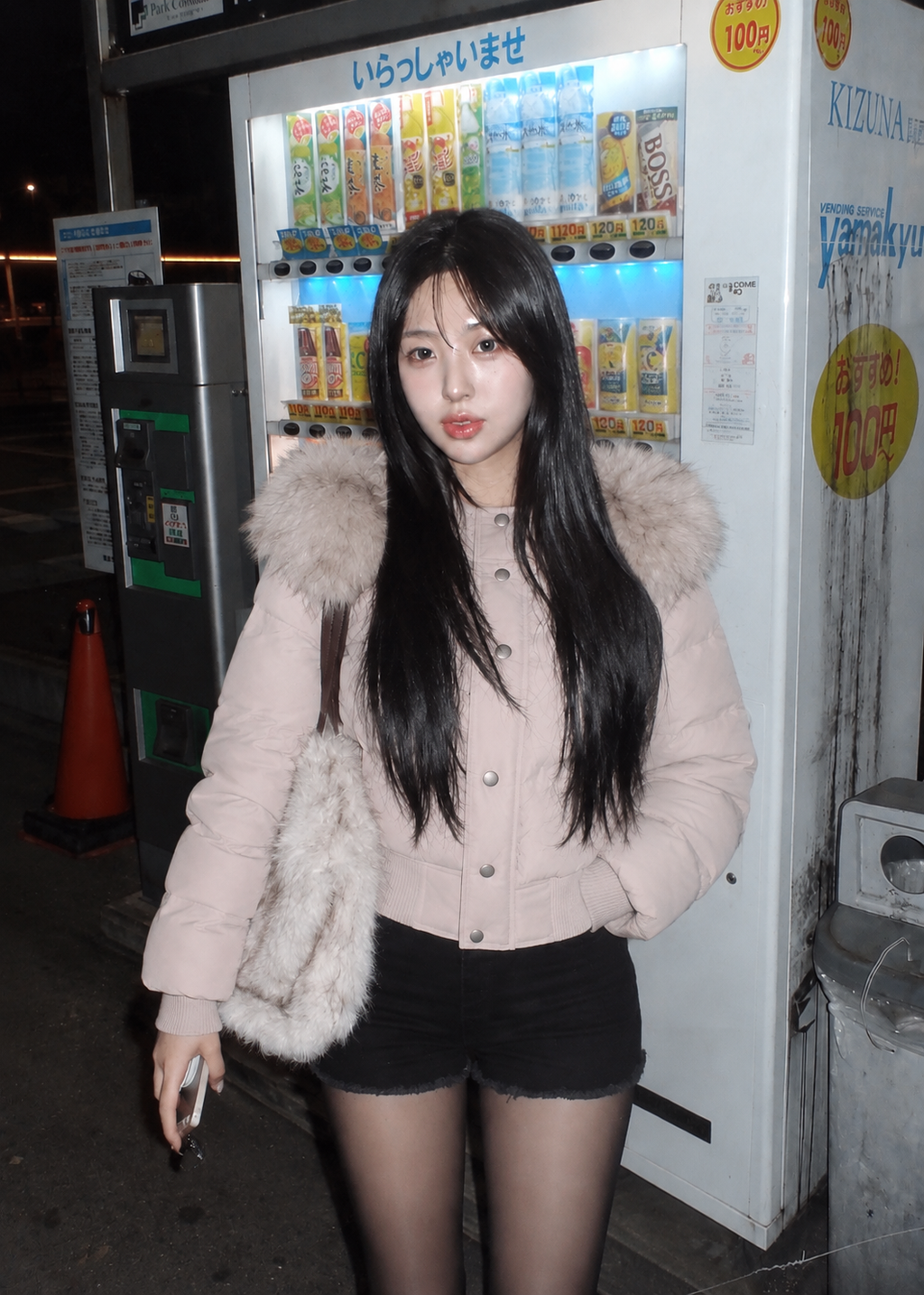 Fur shoulder puffer jacket