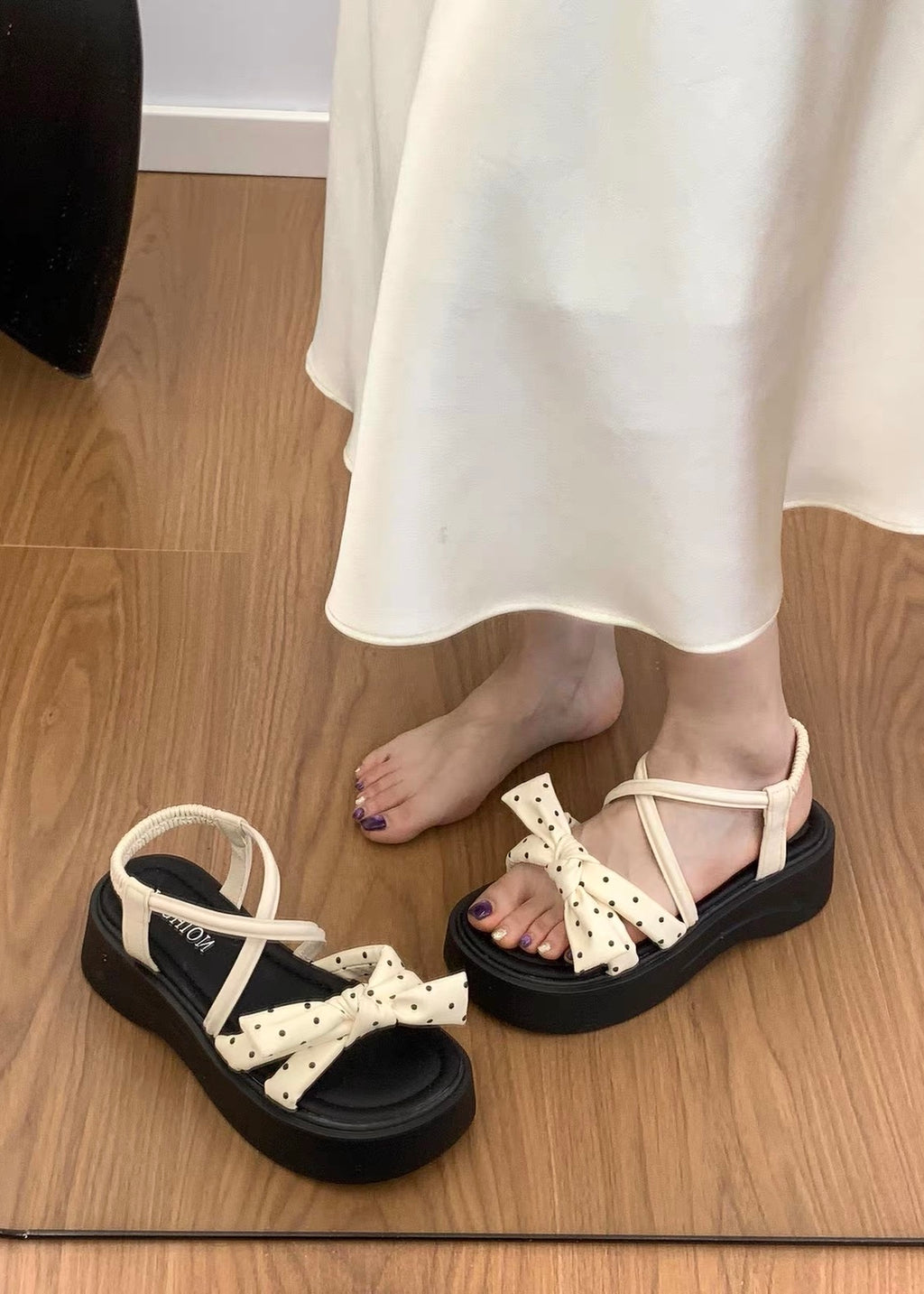 Velune Ribbon Sandals
