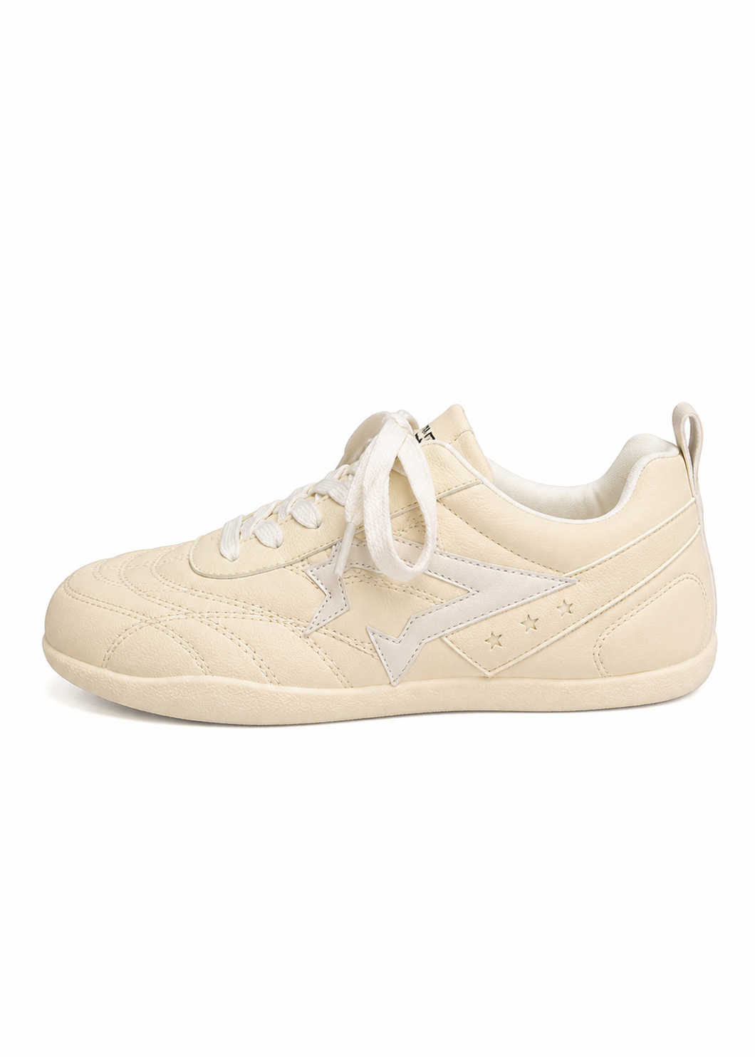 Nova Star Sneakers