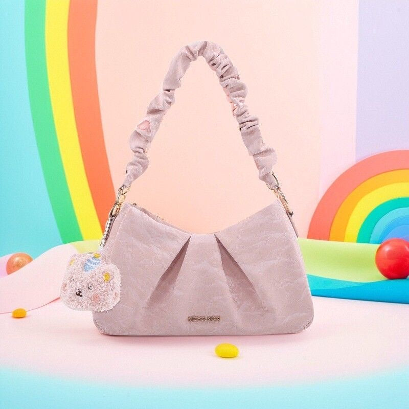 Milky pinkクラウドラッシュドバッグ