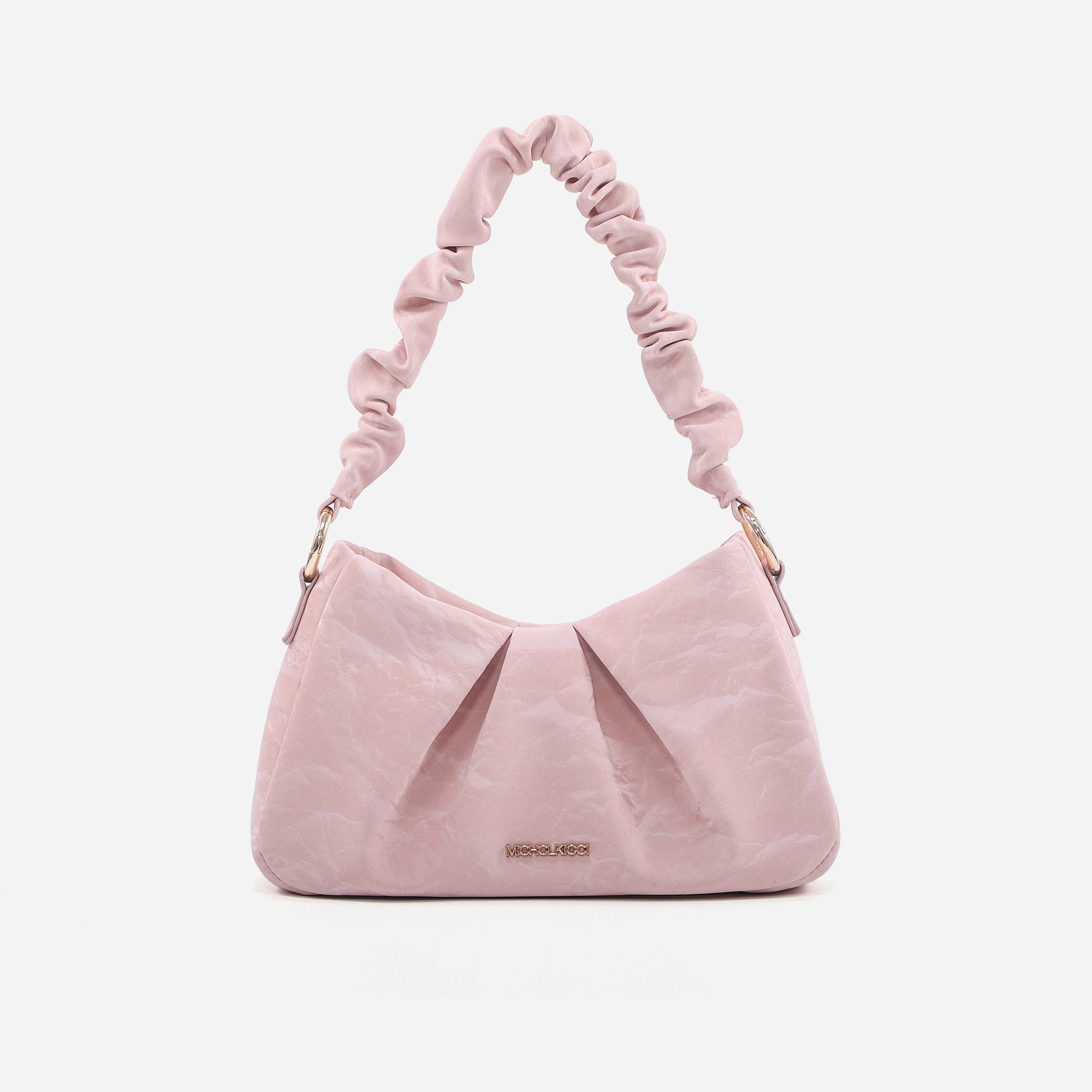 Milky pinkクラウドラッシュドバッグ