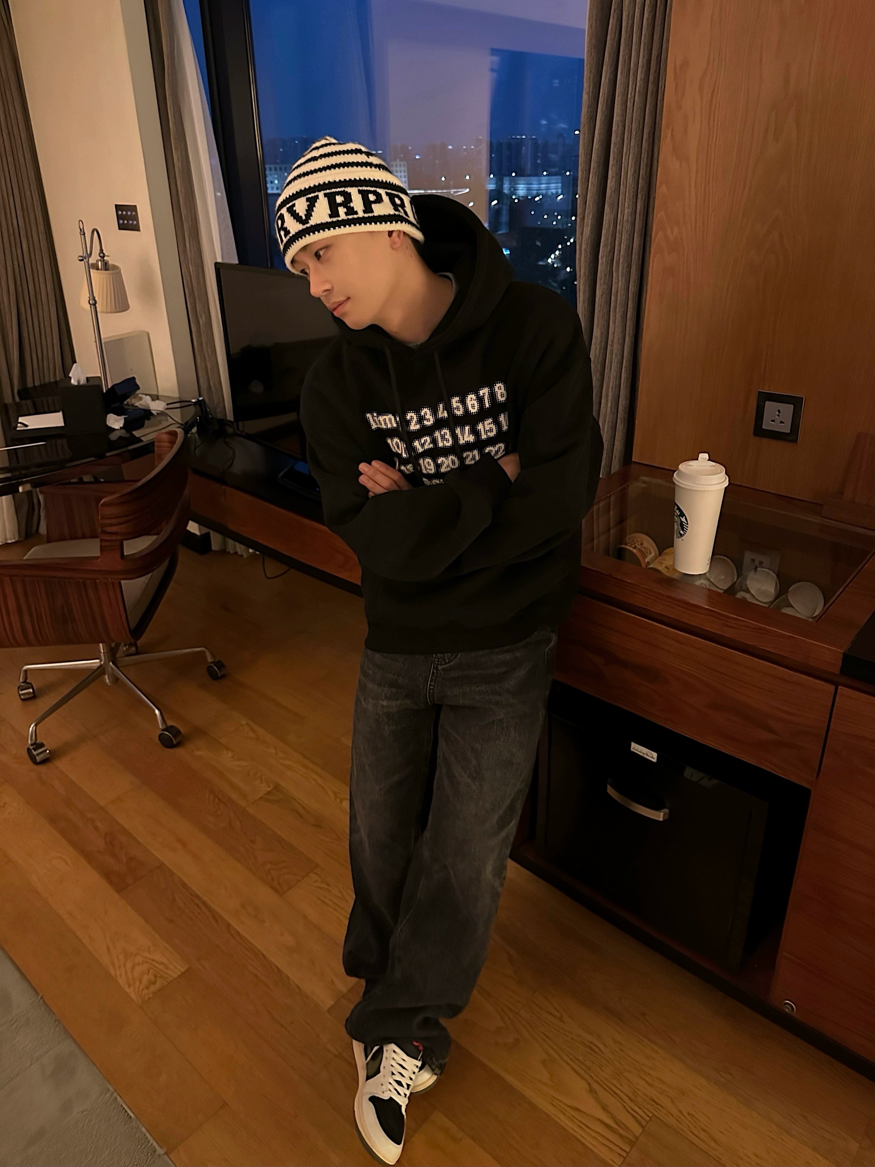 Uniike ABC Thick Knit Beanie