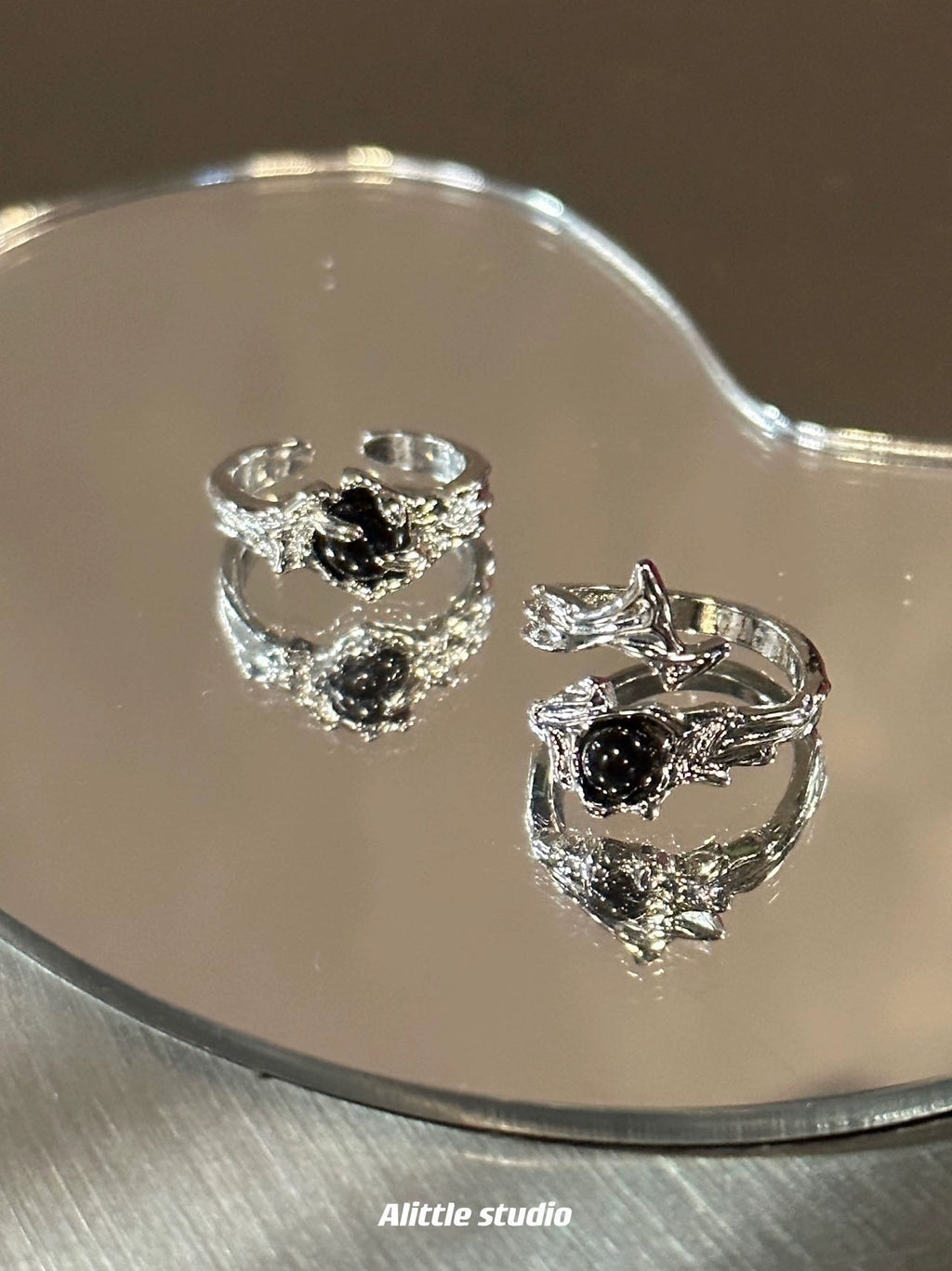 Dark Aesthetic Thorn Agate Open Ring