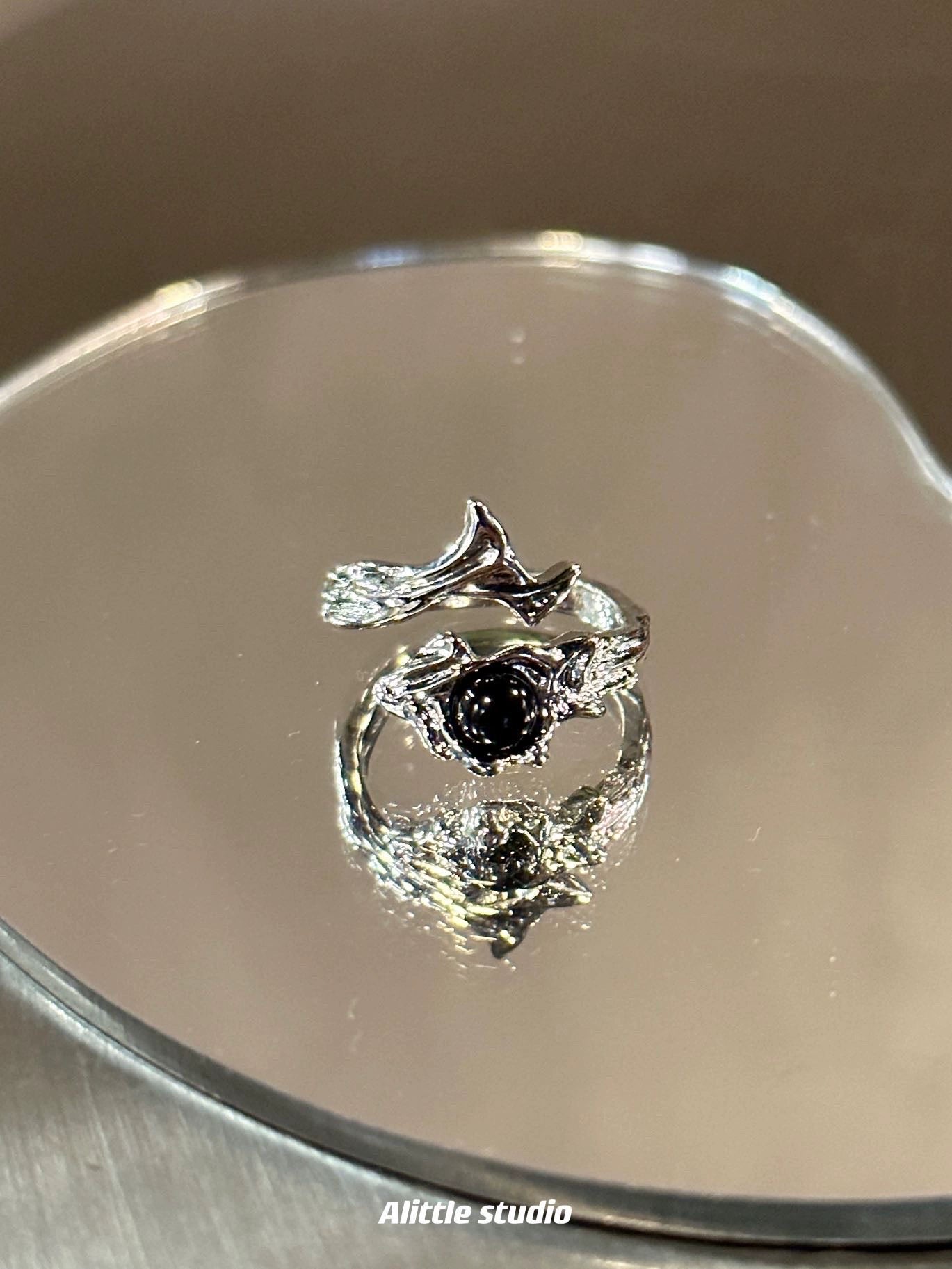 Dark Aesthetic Thorn Agate Open Ring