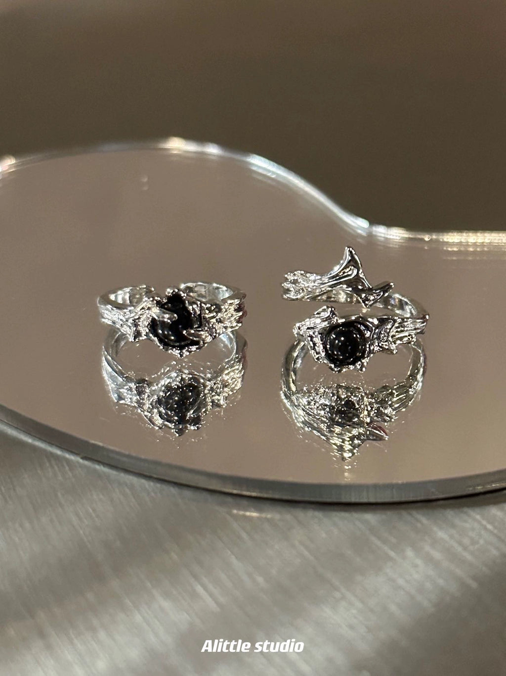 Dark Aesthetic Thorn Agate Open Ring